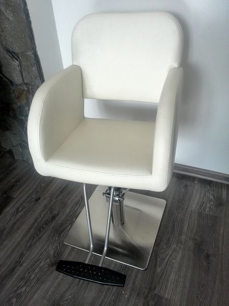 Парикмахерское кресло Velmi Sofia VM813 VM813 фото